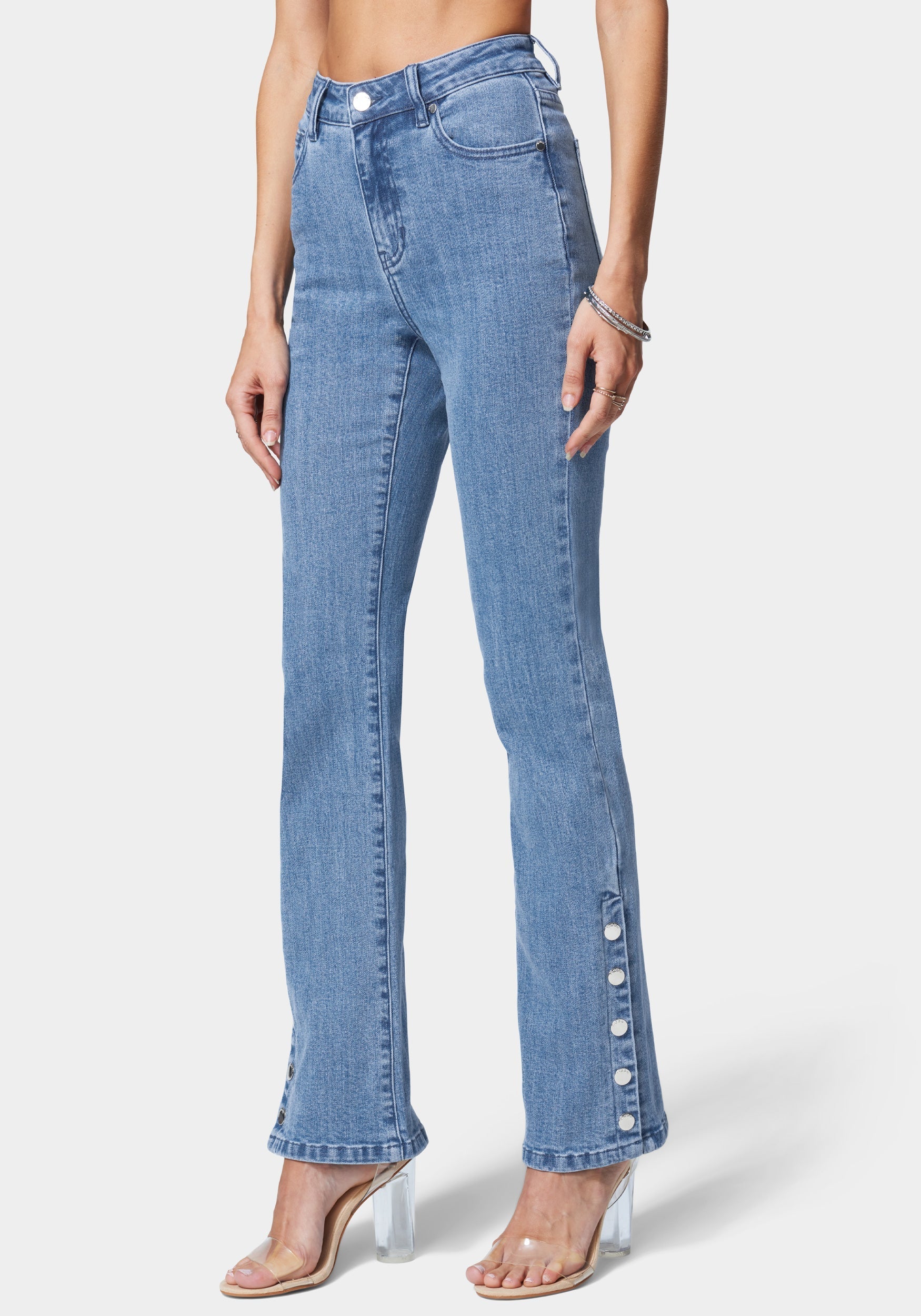 Side Snap Flared Jean