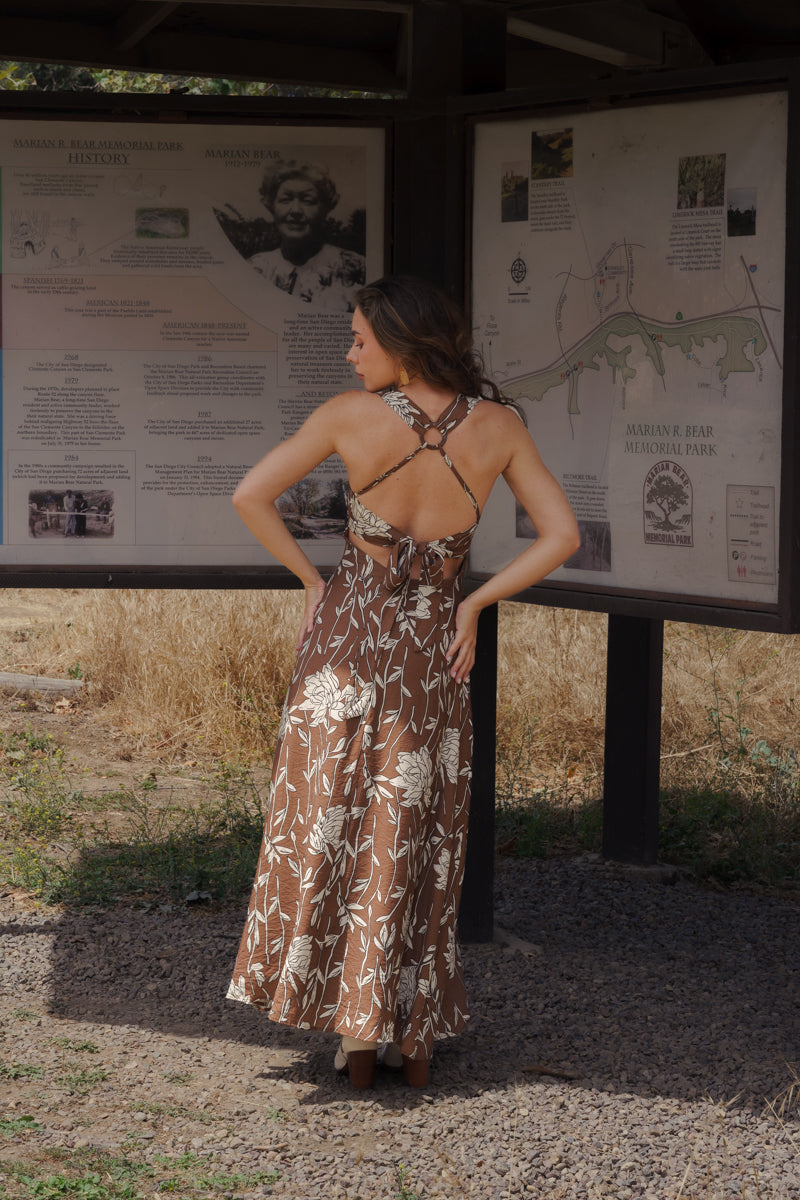 Nalani Sleeveless Open Back Floral Print Midi Dress Brown