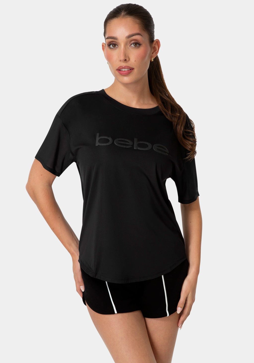 Curved Hem Tee W Puff Paint Logo