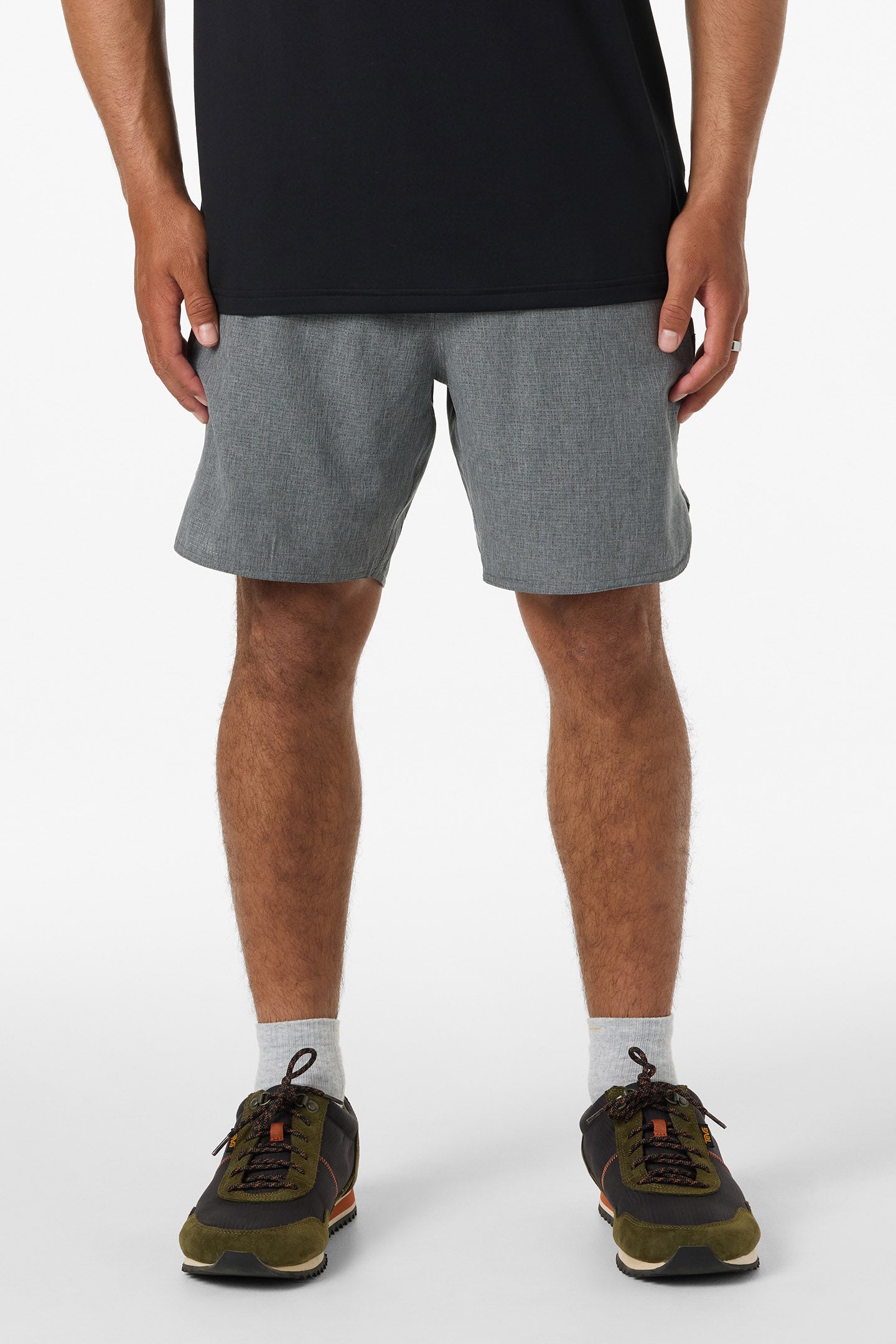 TRVLR Tech Lined 17" Hybrid Shorts